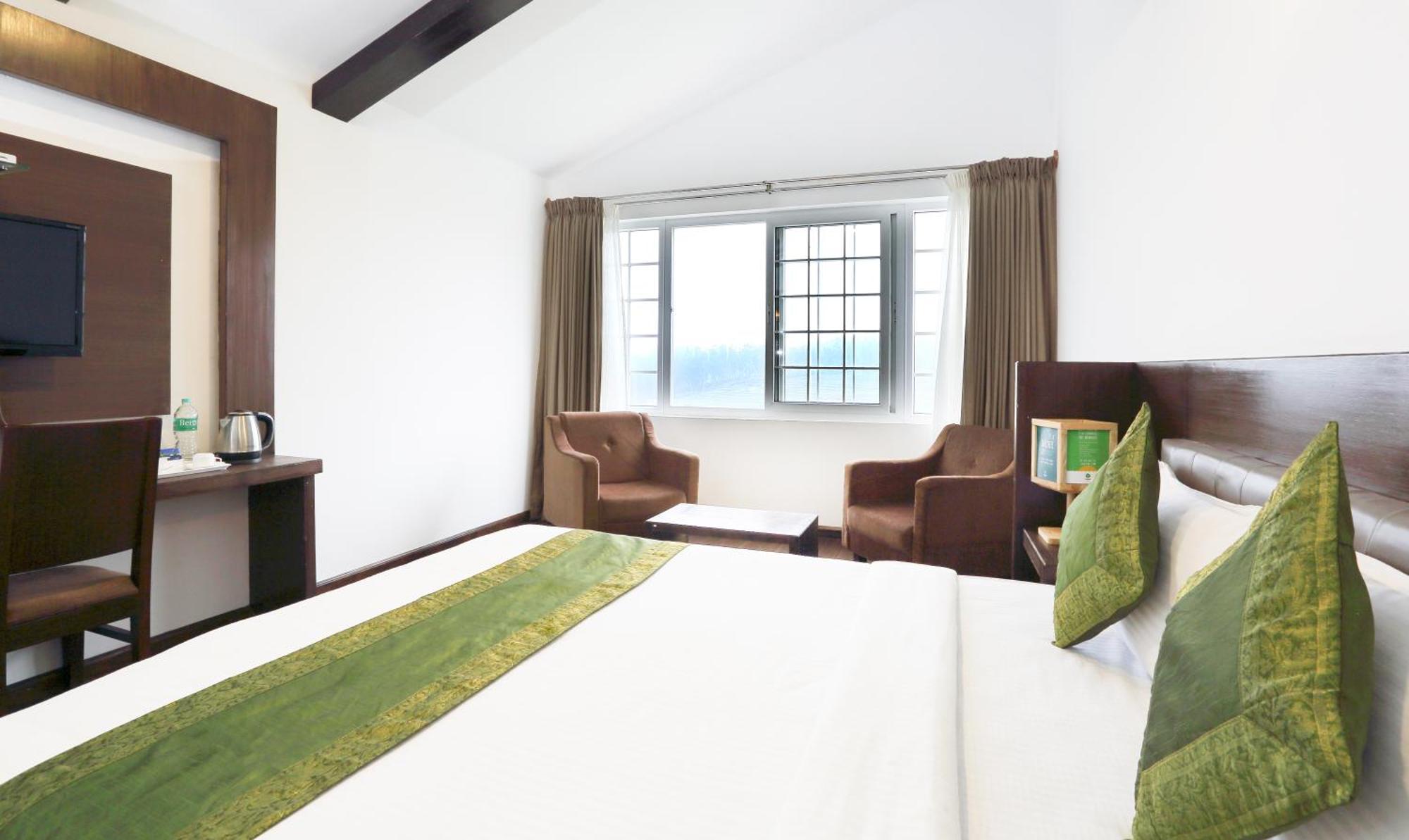 Treebo Skydale Inn & Suites With Mountain View Утакаманд Экстерьер фото